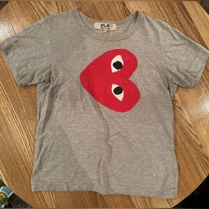 ❤️ COMME DES GARÇONS Gray Shirt with Red Heart Design - Small